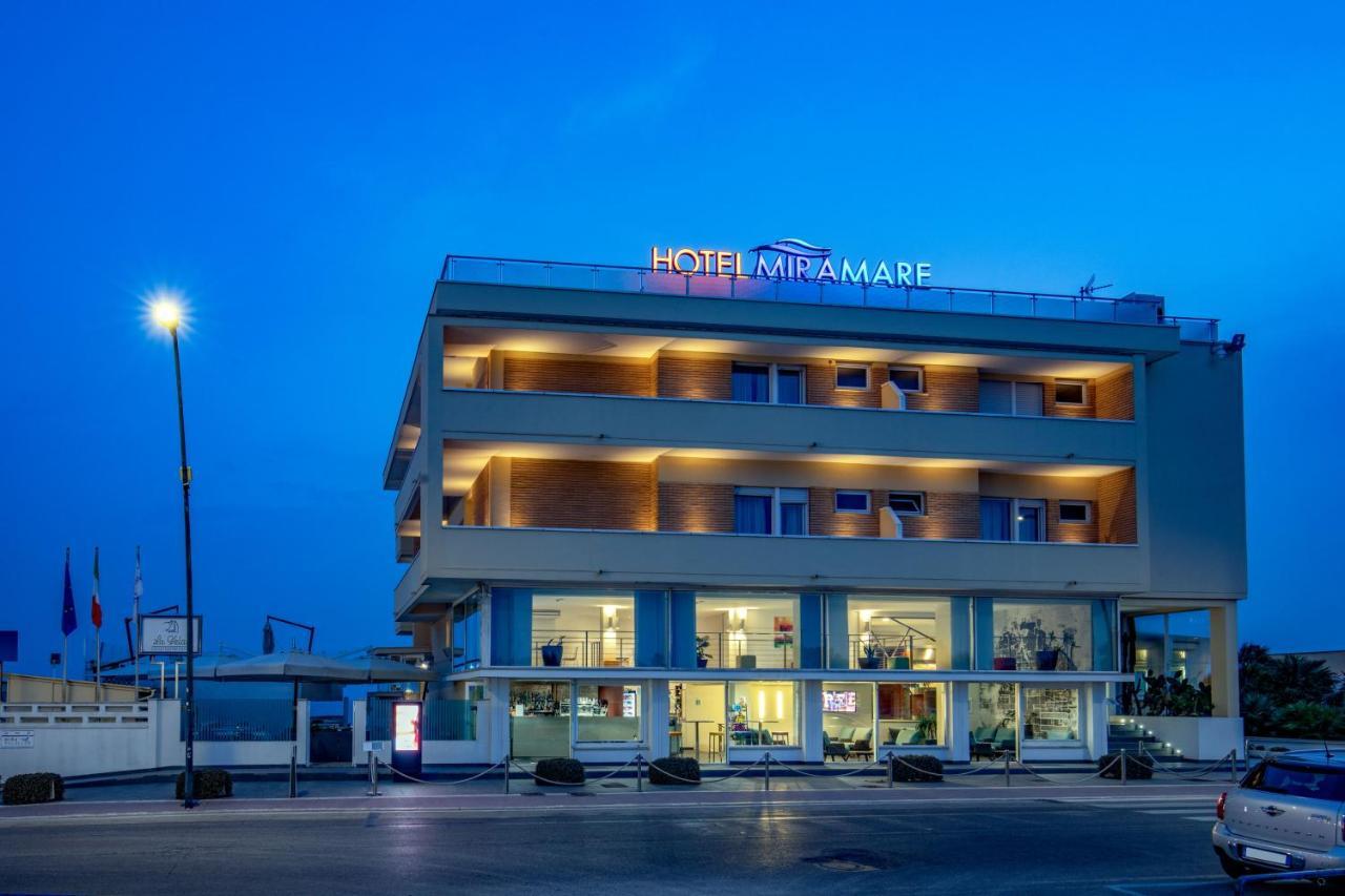 Hotel Miramare 라티나 외부 사진